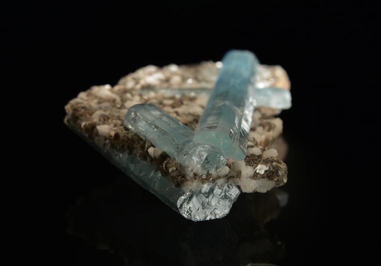 BERYL var. Aquamarine
